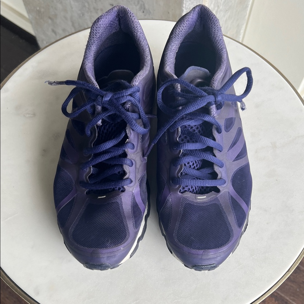 Nike Purple and White Women's Sneakers - Picture 4 of 11